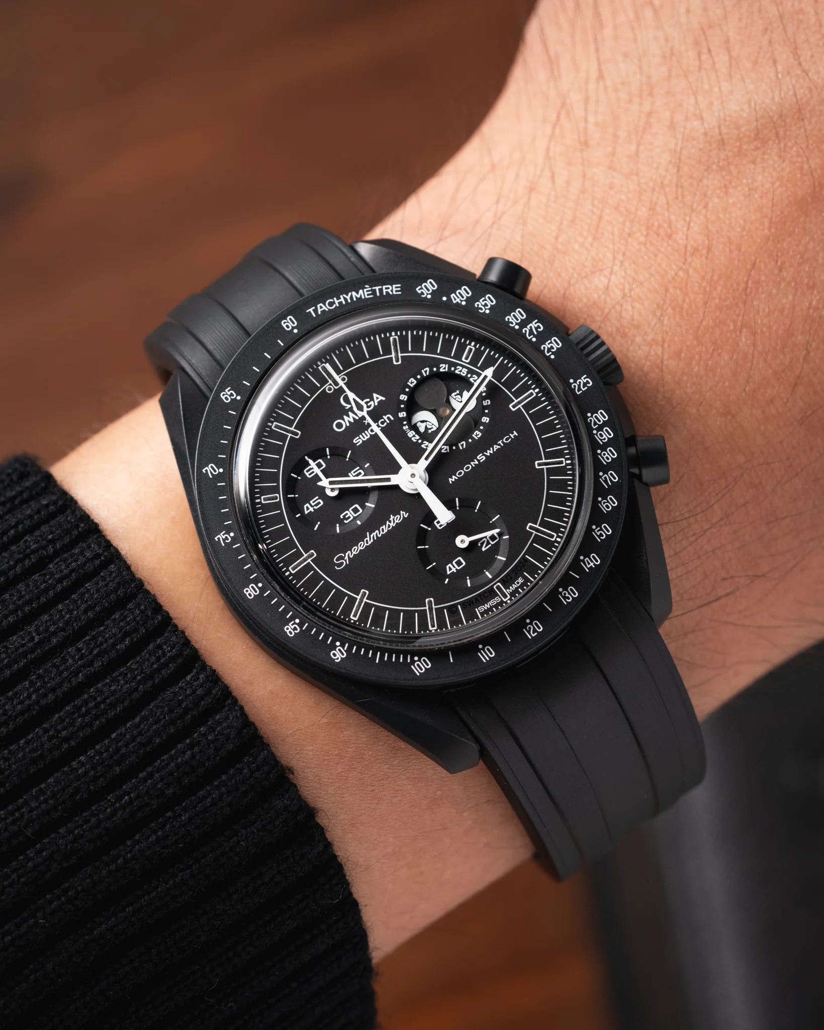 Black CTS Rubber Strap for Omega Speedmaster & Swatch MoonSwatch - Image 6