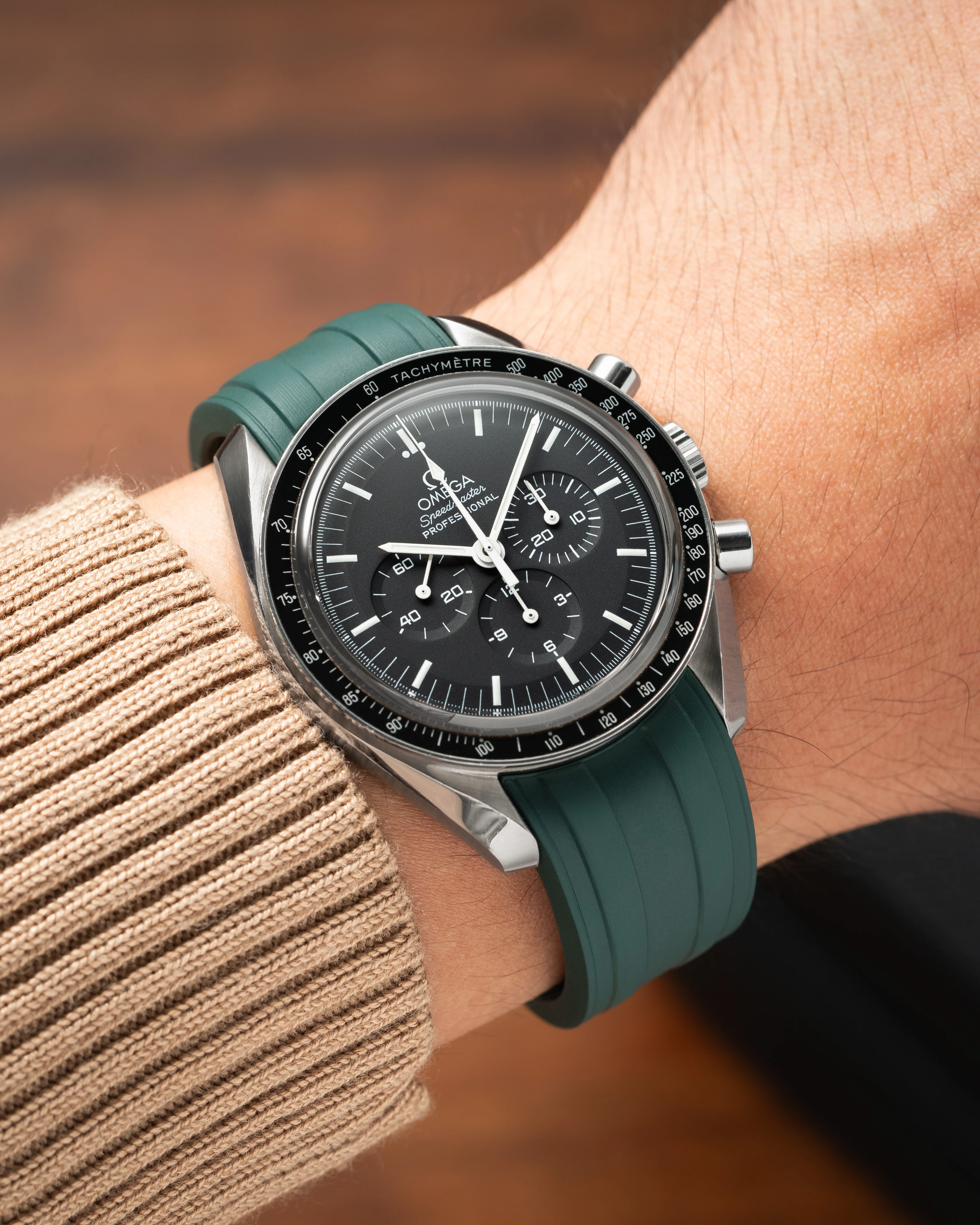 Emerald Green CTS Rubber Strap for Omega Speedmaster & Swatch MoonSwatch - Image 3