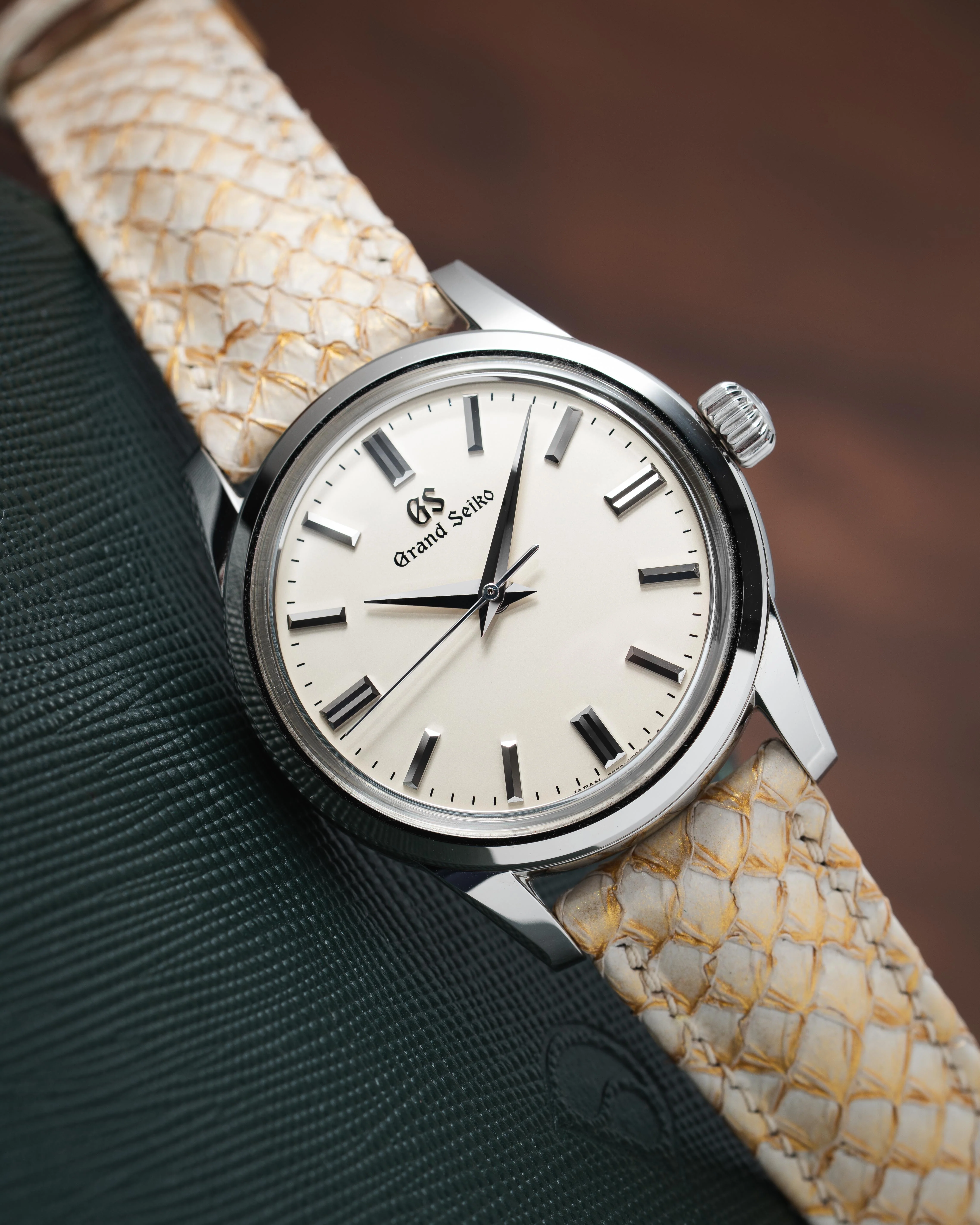 Gilded White Salmon Signature Strap - Image 5