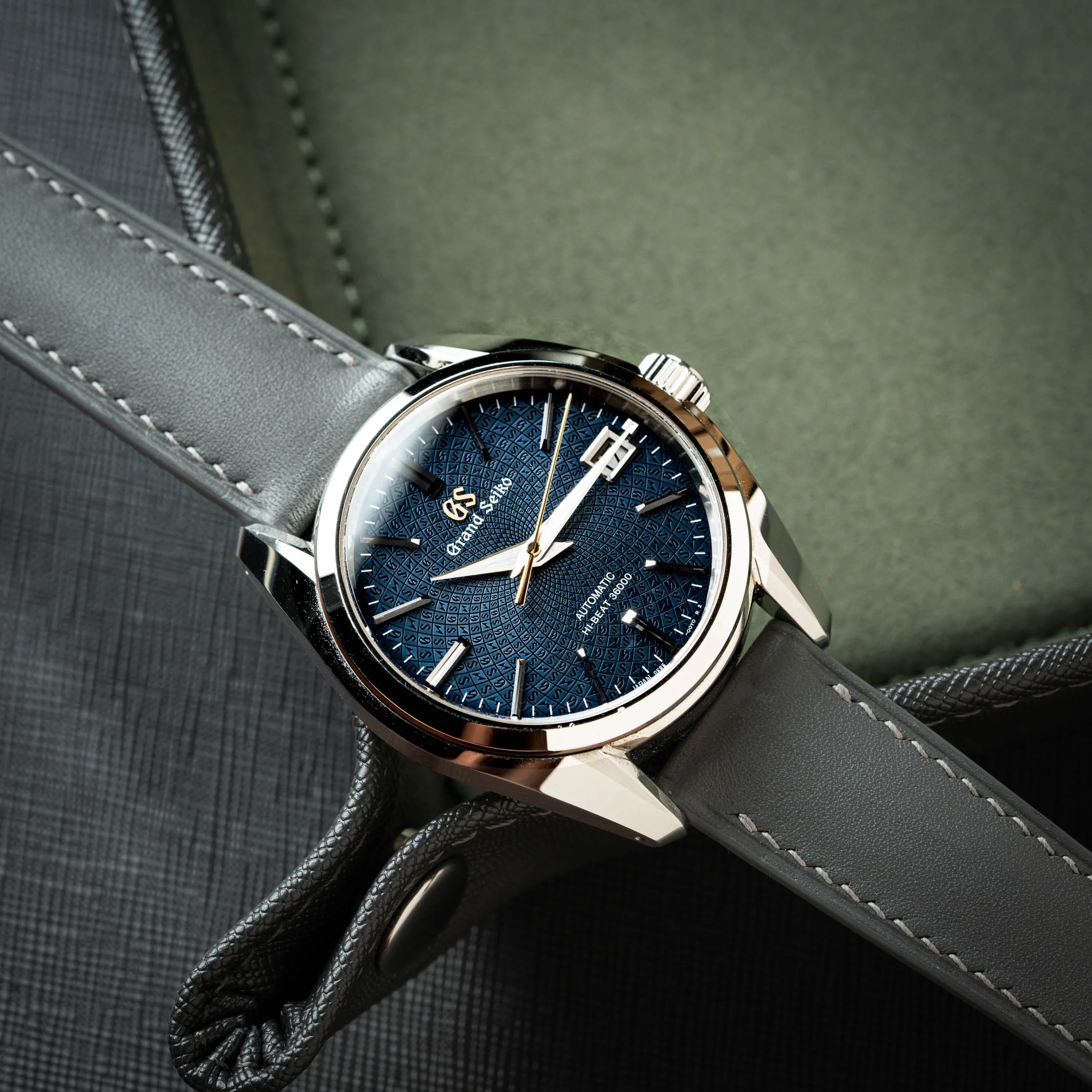 Grey Baranil Signature Strap - Image 3