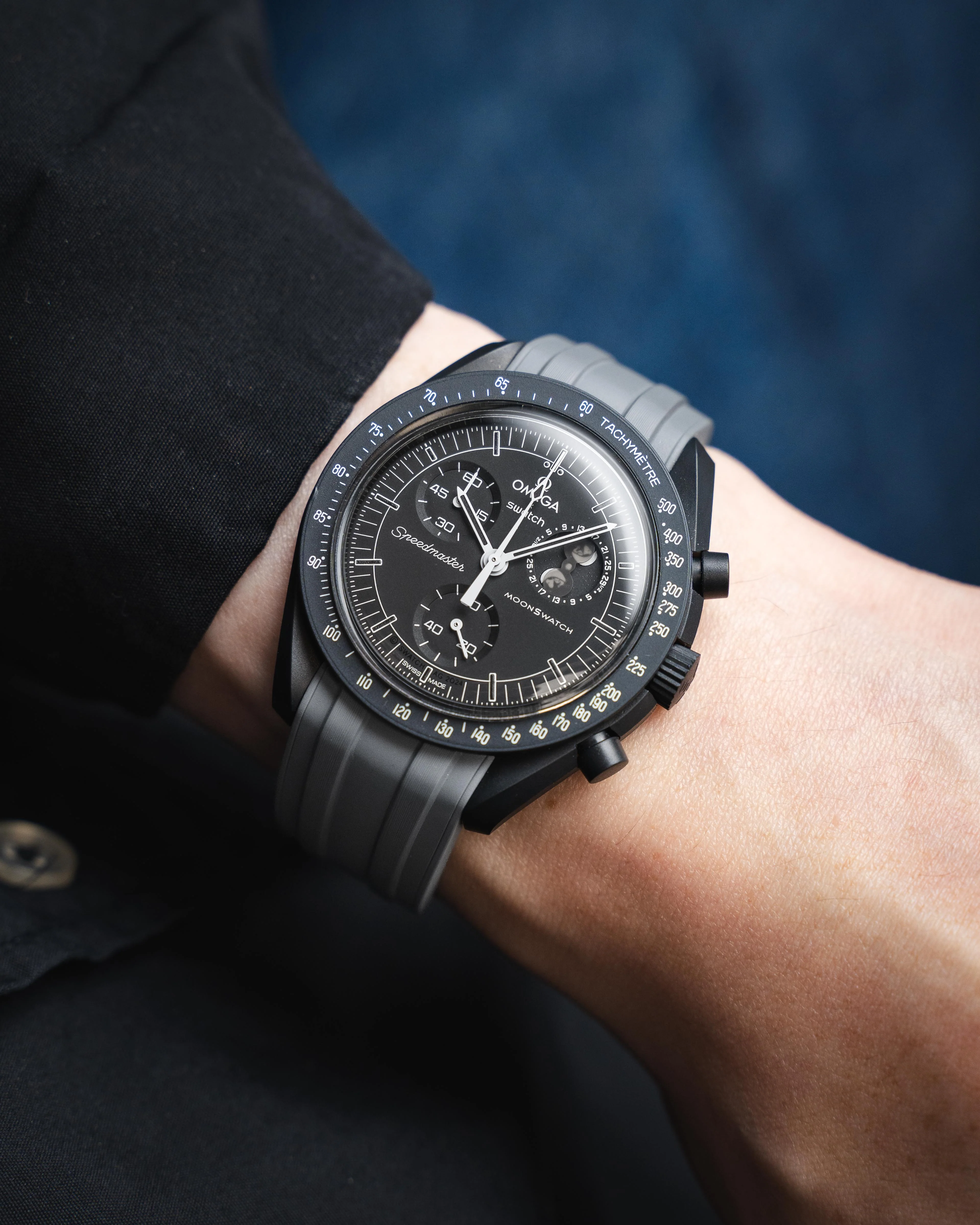 Grey CTS Rubber Strap for Omega Speedmaster & Swatch MoonSwatch - Image 4
