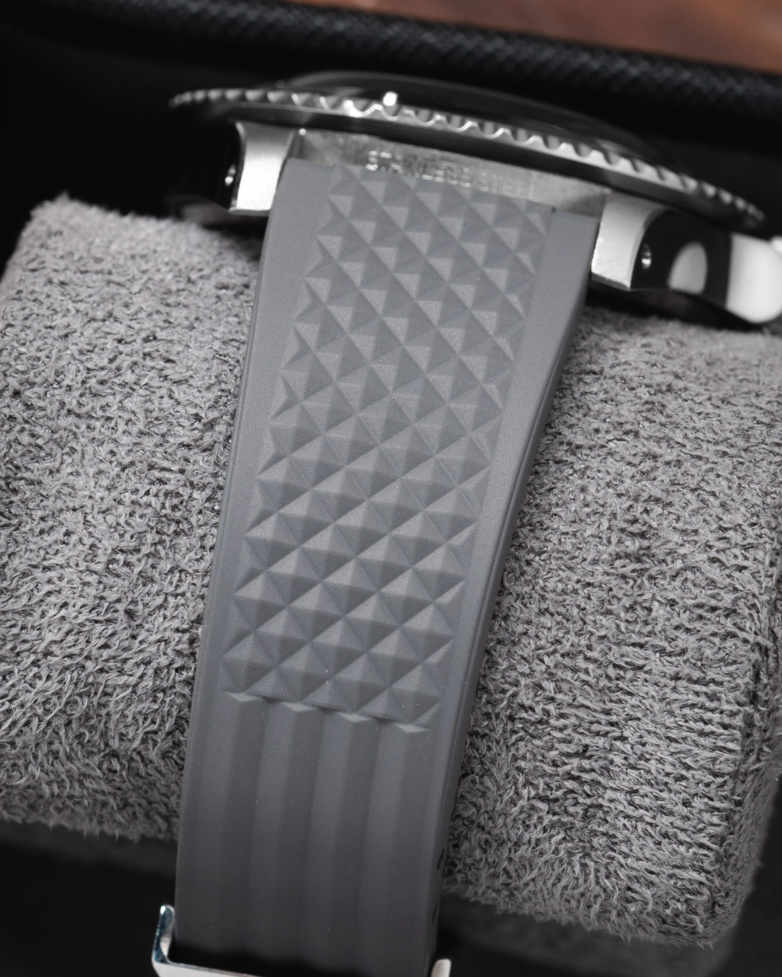 Grey Waffle CTS Rubber Strap - Image 3
