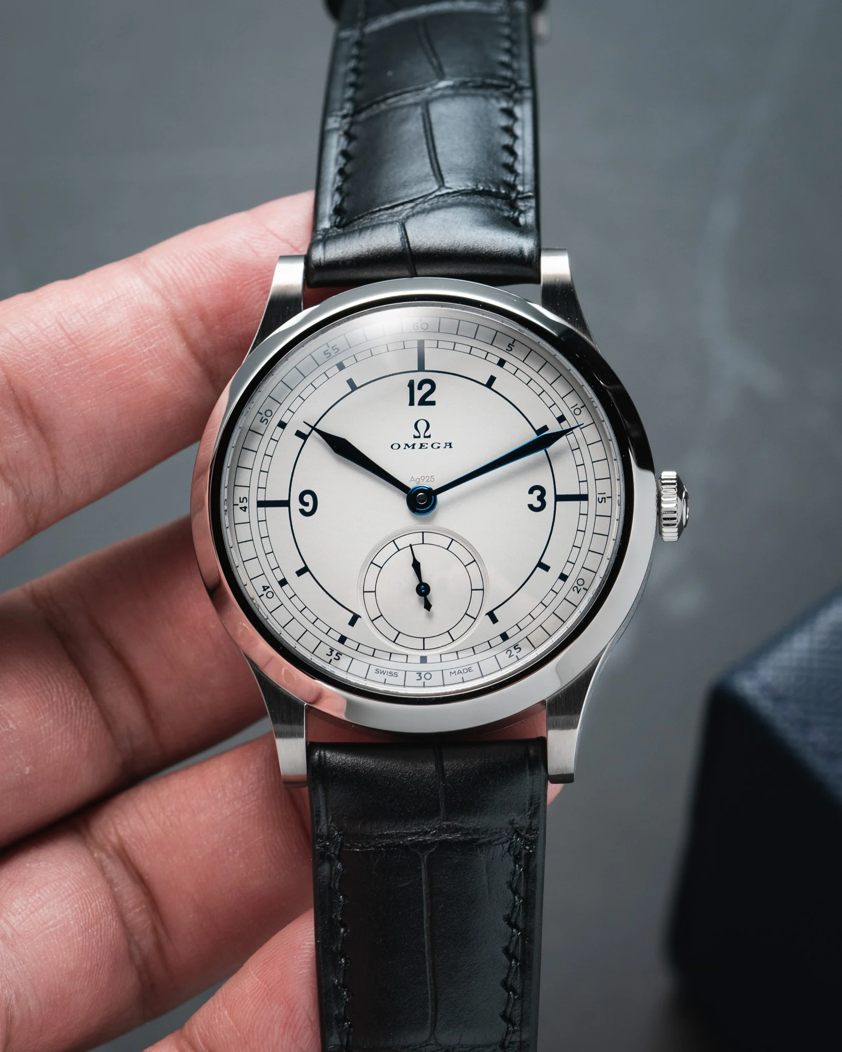 Matte Black Alligator Signature Strap - Image 6