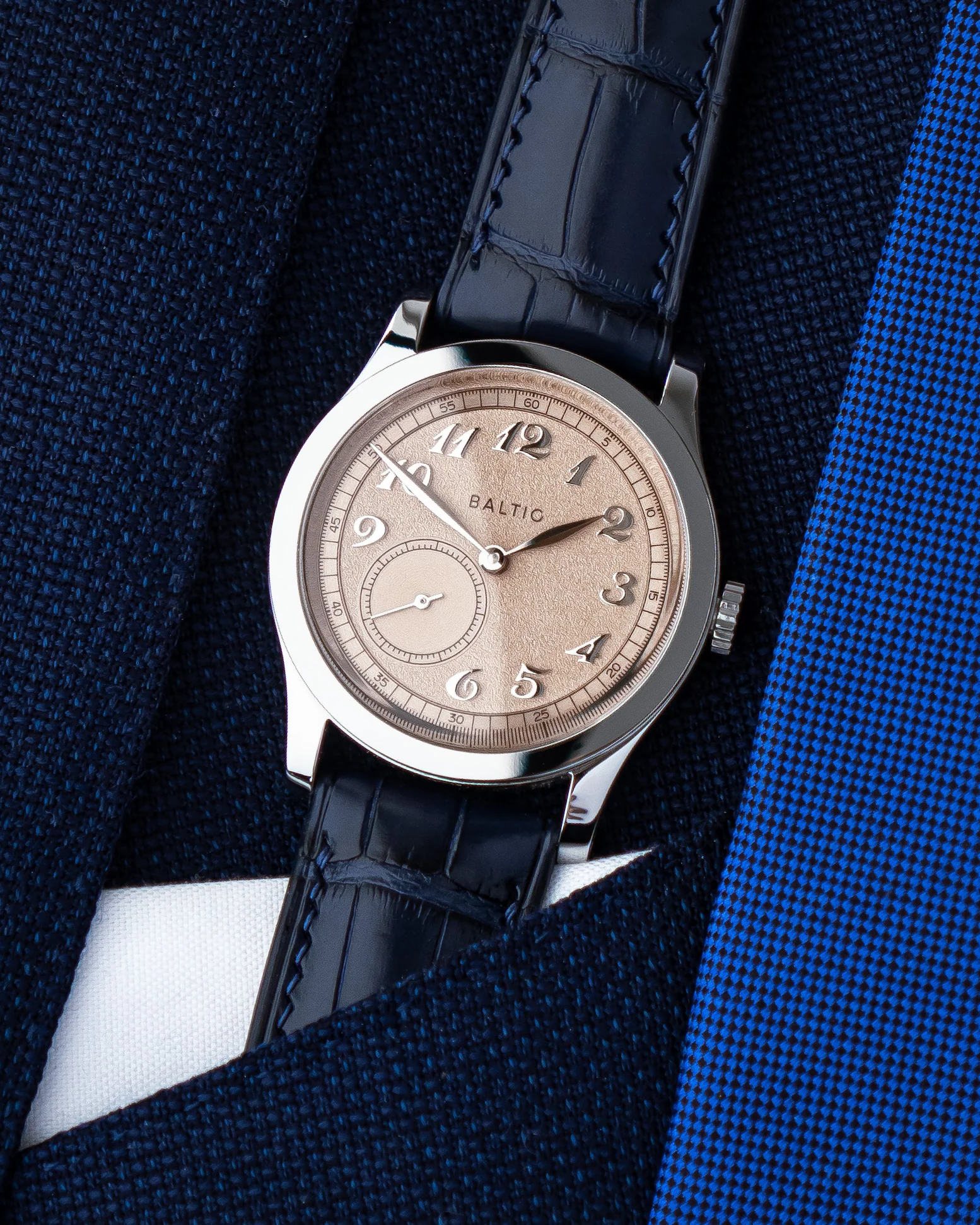 Matte Navy Alligator Signature Strap - Image 3