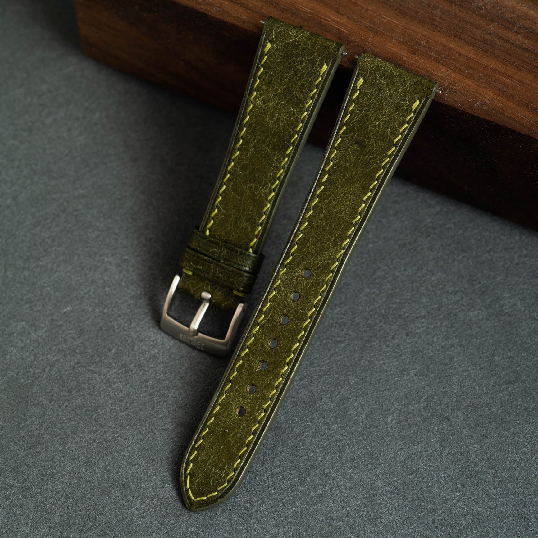 Overstock: Olive Green Pueblo Slim Strap - Image 3
