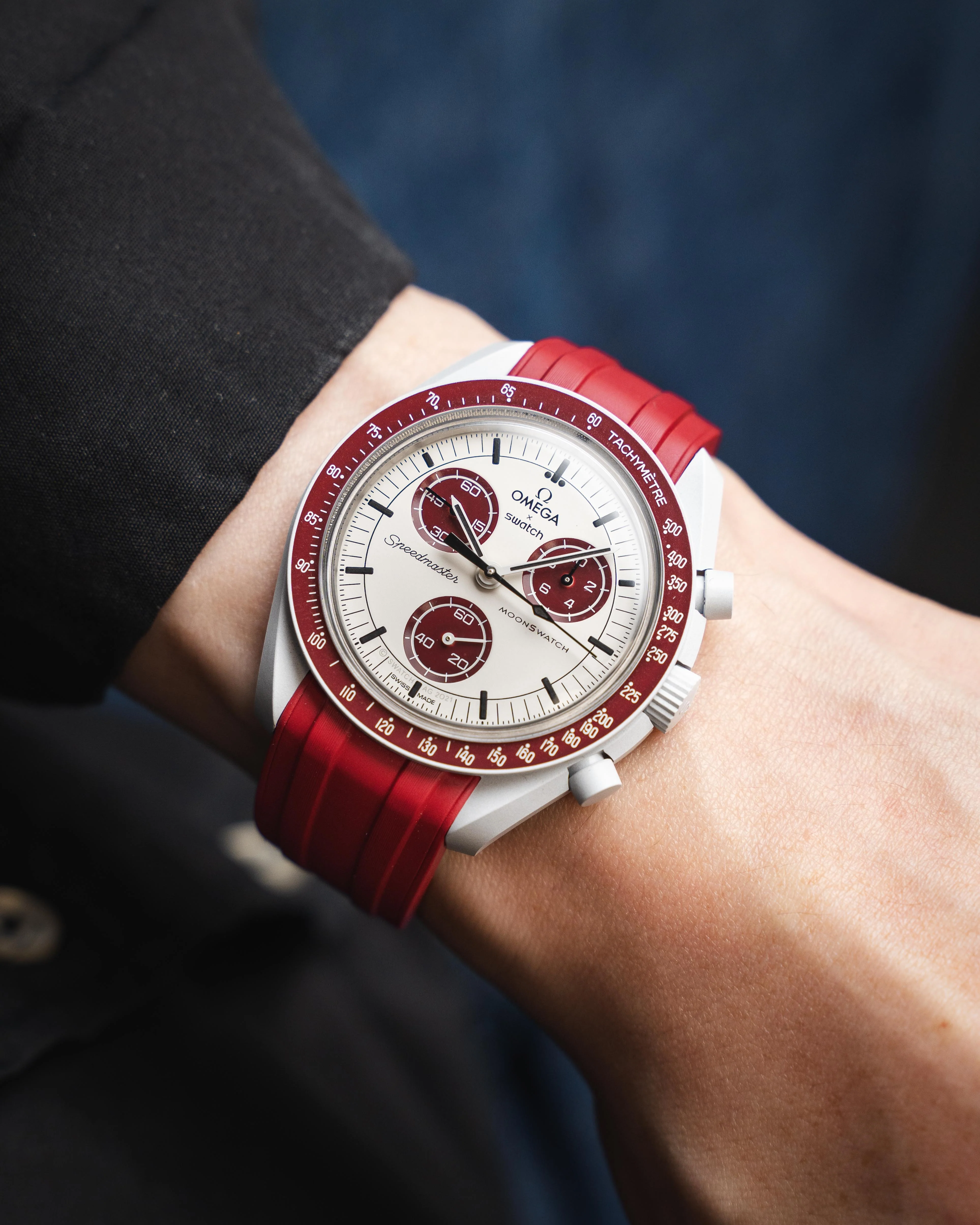 Red CTS Rubber Strap for Omega Speedmaster & Swatch MoonSwatch - Image 4