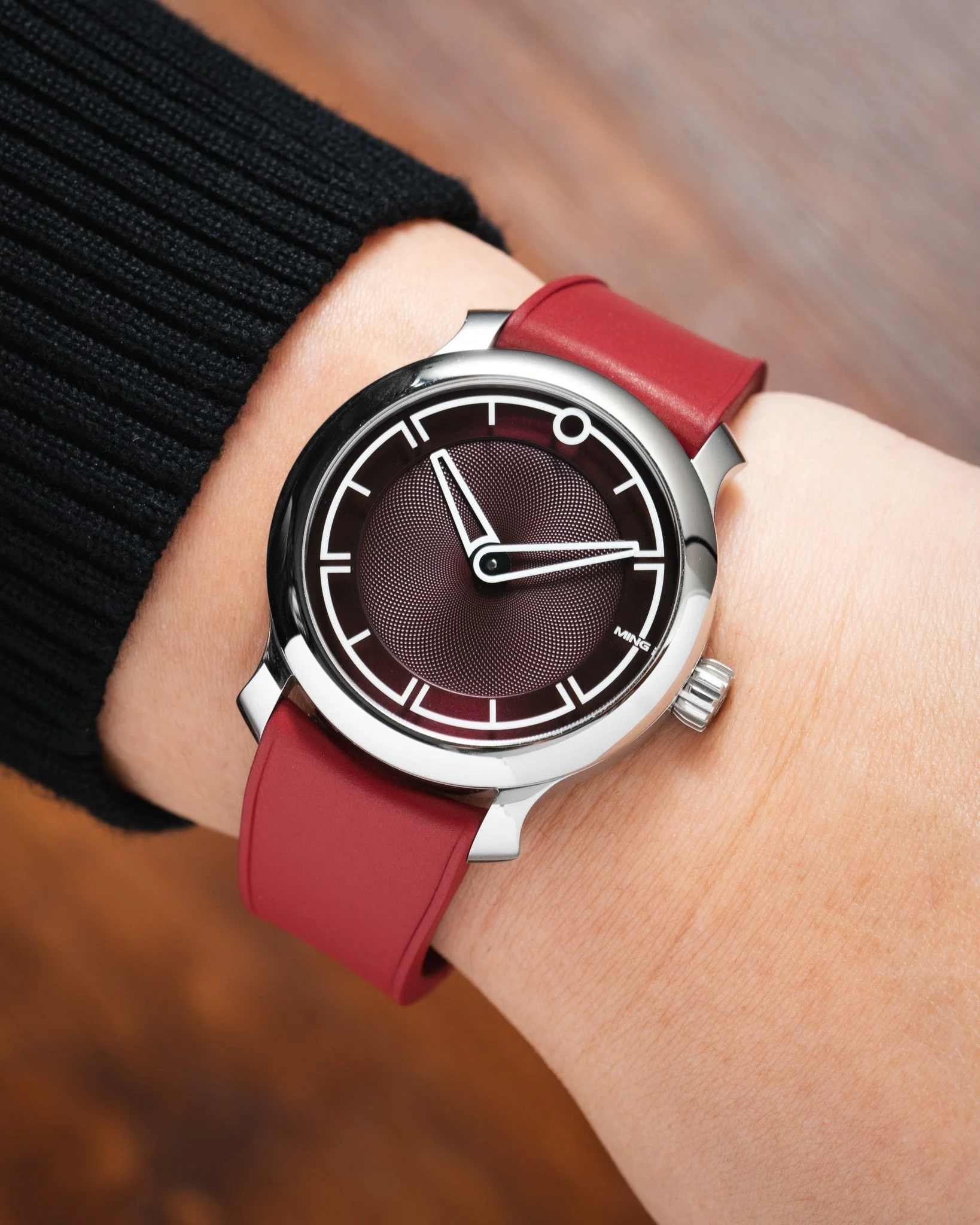 Red Curved CTS Rubber Strap - Image 4