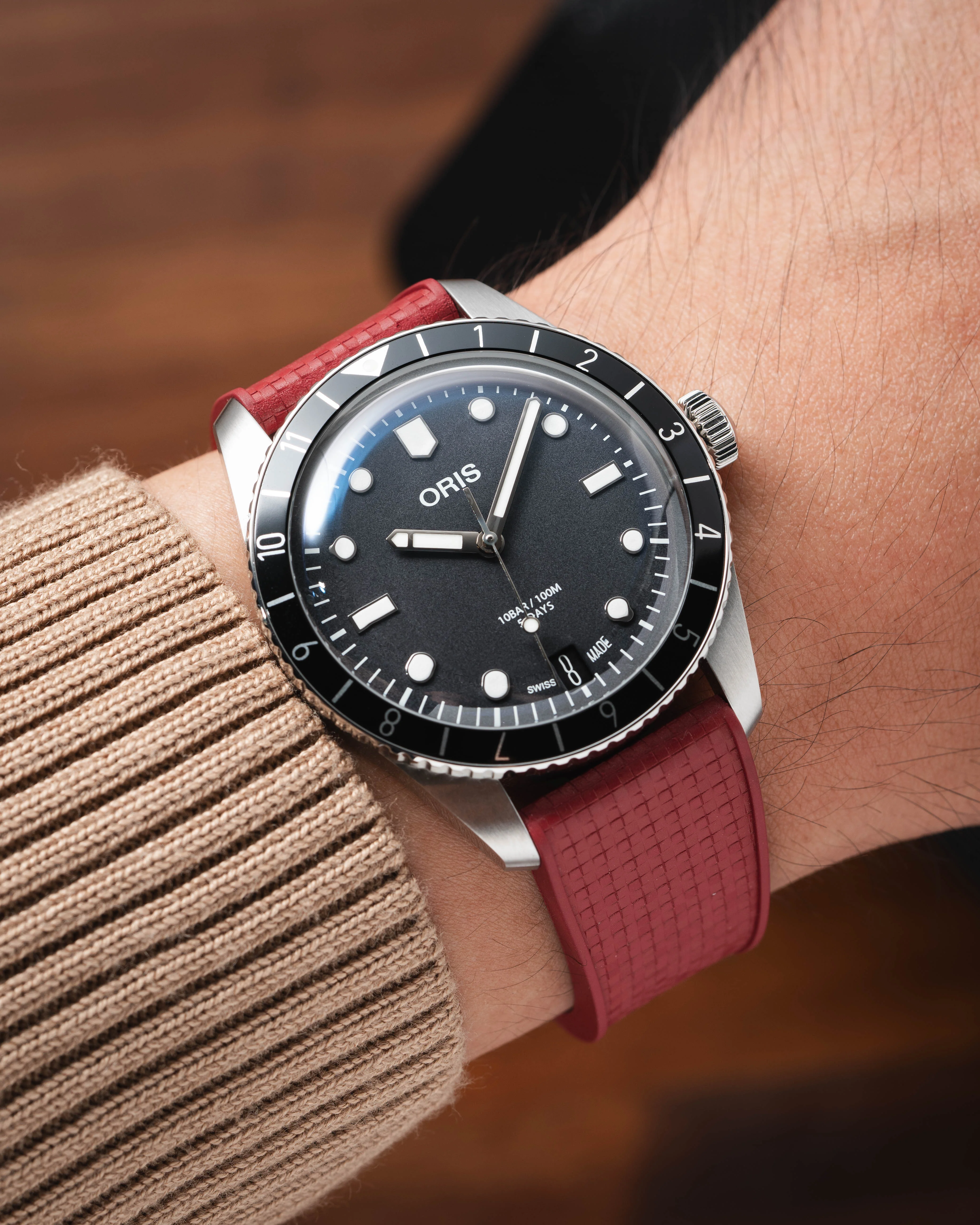 Red Mosaic CTS Rubber Strap - Image 4