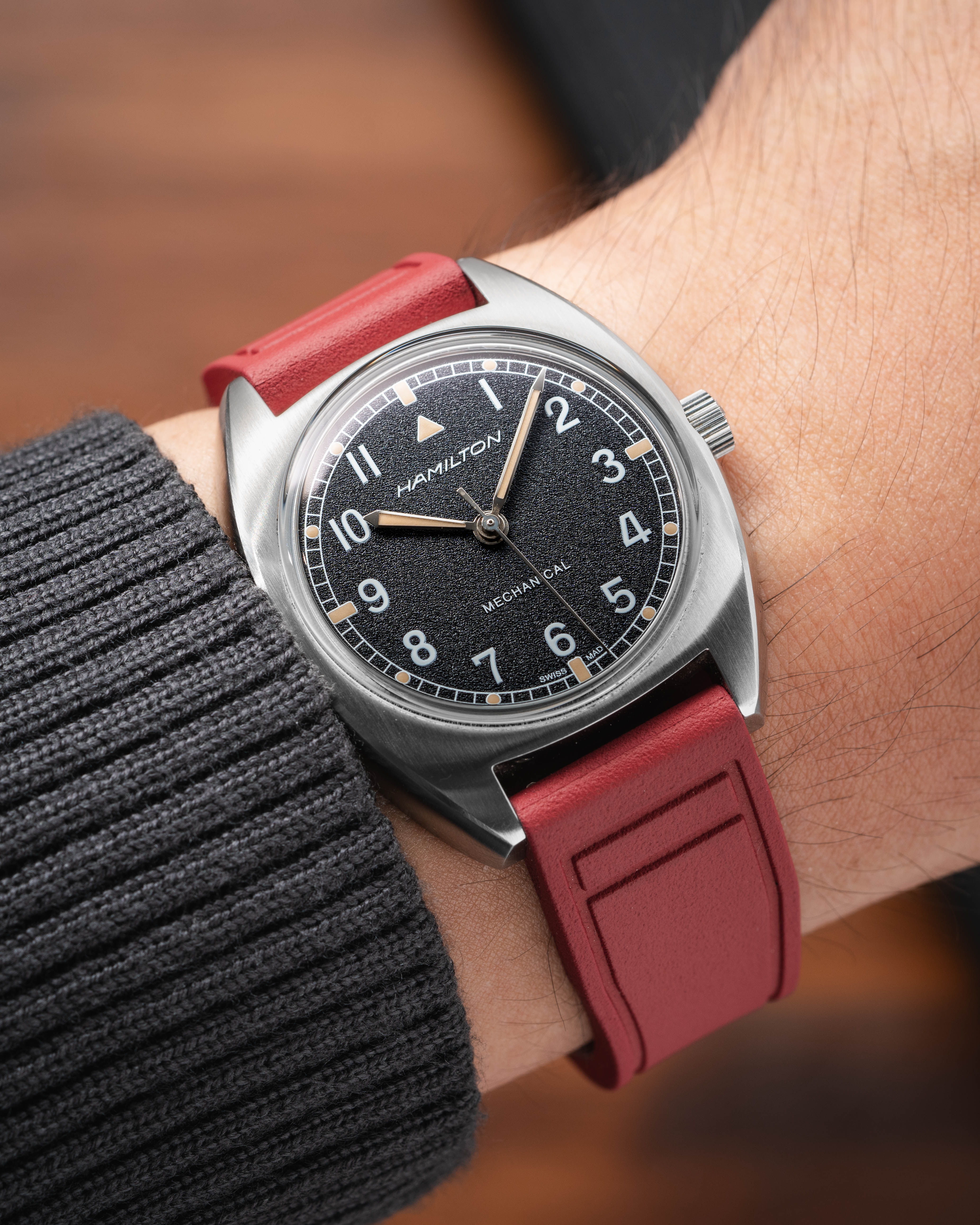Red Pilot CTS Rubber Strap - Image 3