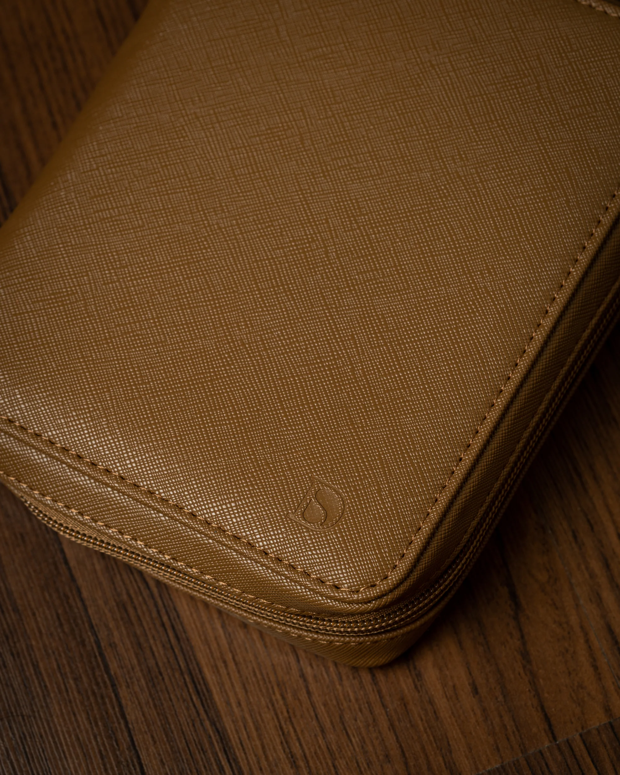 Strap Folio (Small) - Brown - Image 3