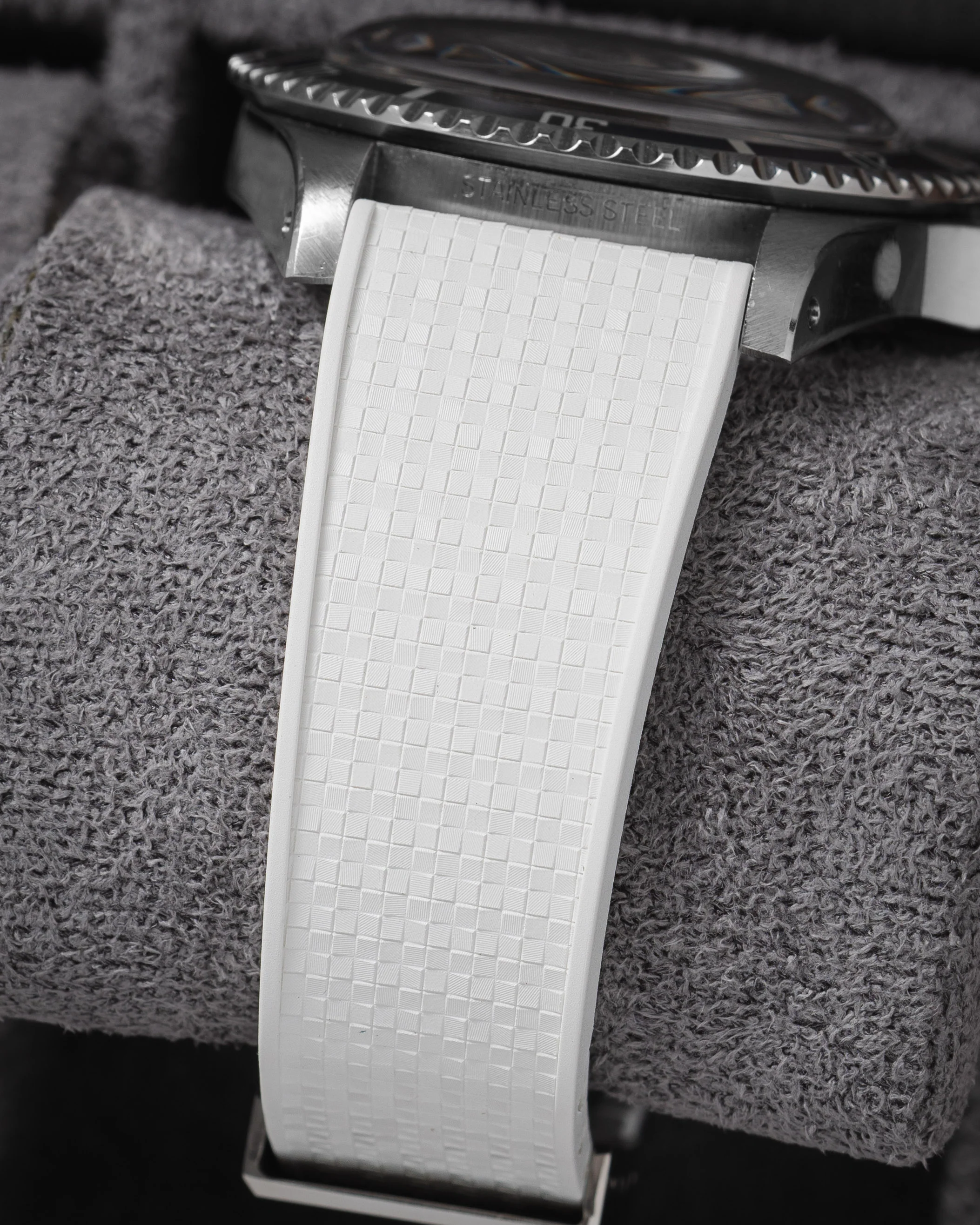 White Mosaic CTS Rubber Strap - Image 3