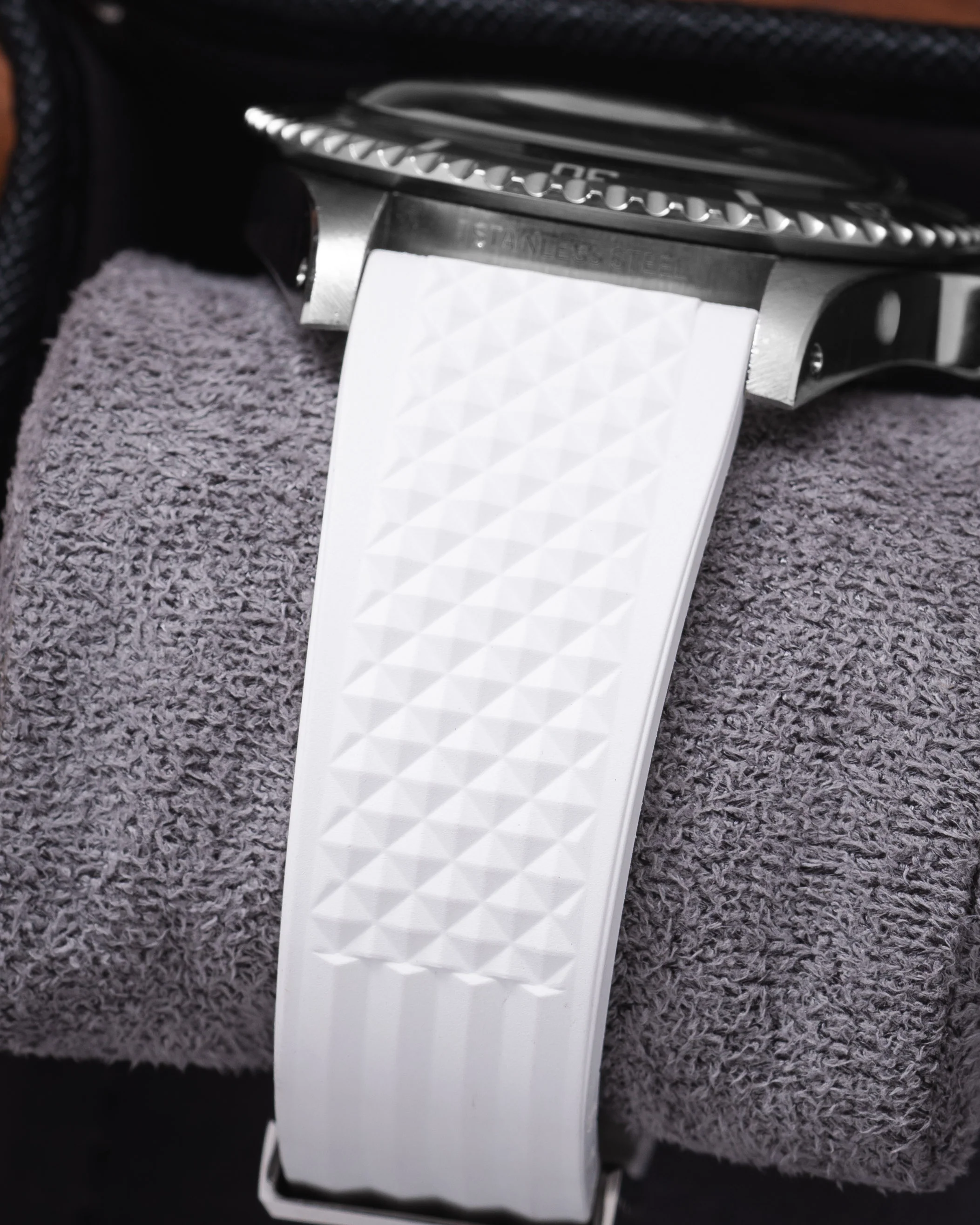 White Waffle CTS Rubber Strap - Image 3